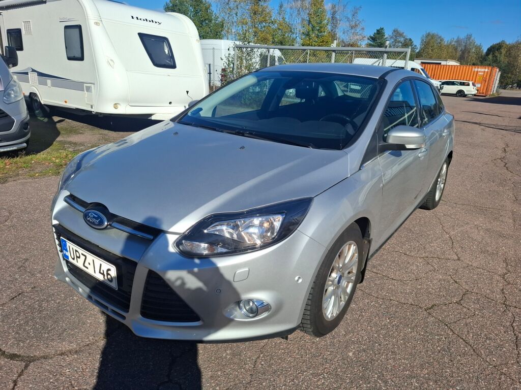 Ford Focus 2012 Harmaa