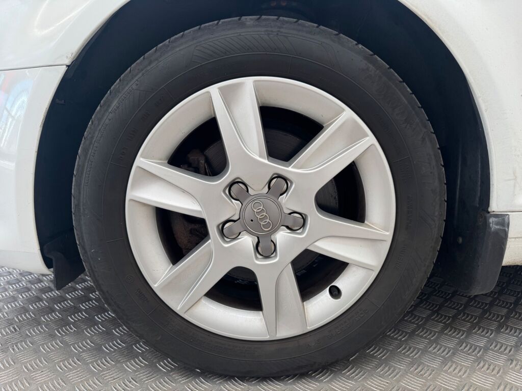 Audi A3 2011 Valkoinen