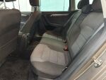 Volkswagen Passat 2011 Ruskea (beige)