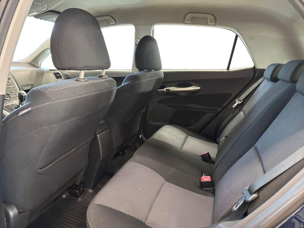 Toyota Auris 2011 Sininen
