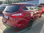 Ford Focus 2012 Punainen