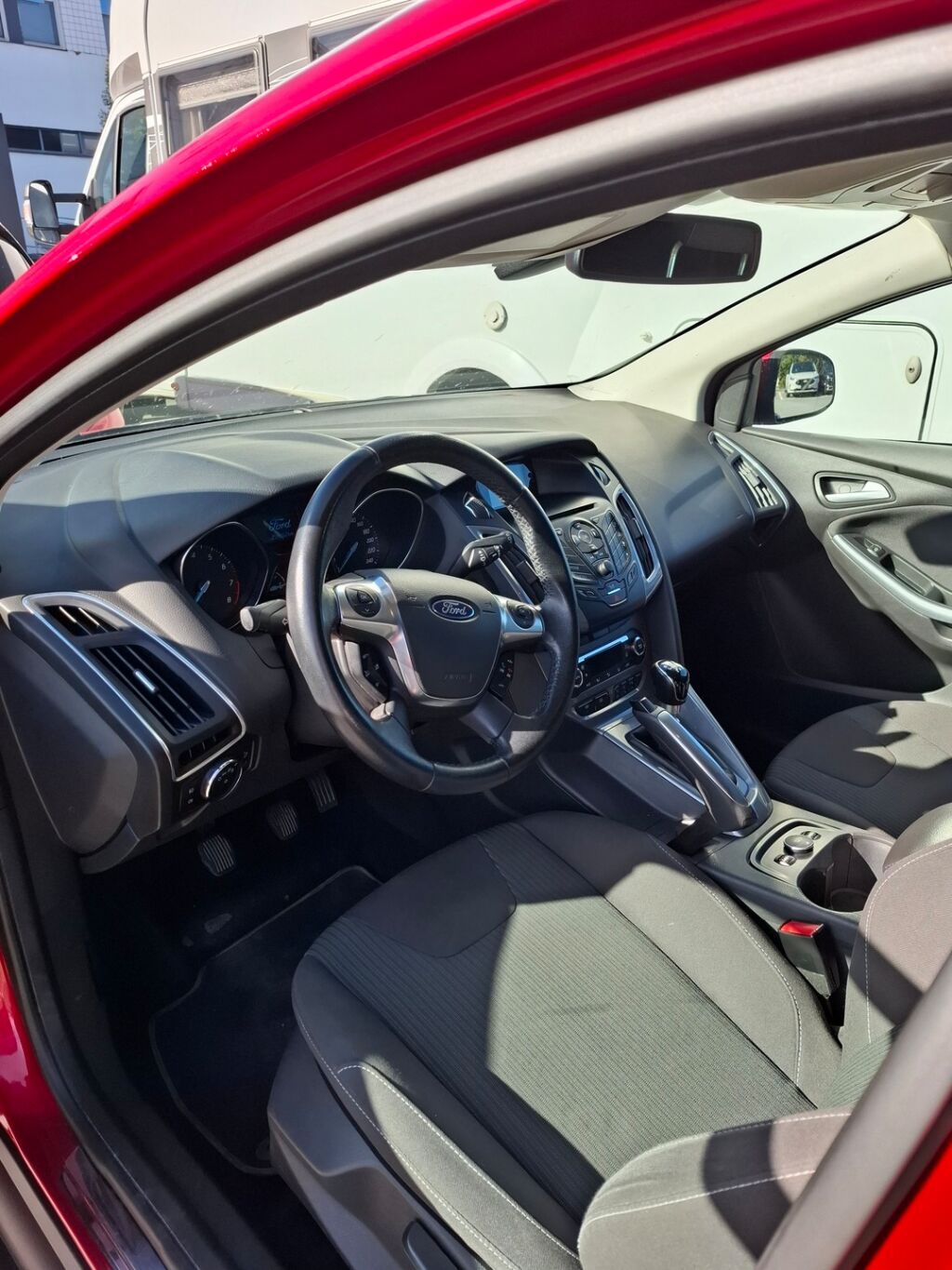 Ford Focus 2012 Punainen