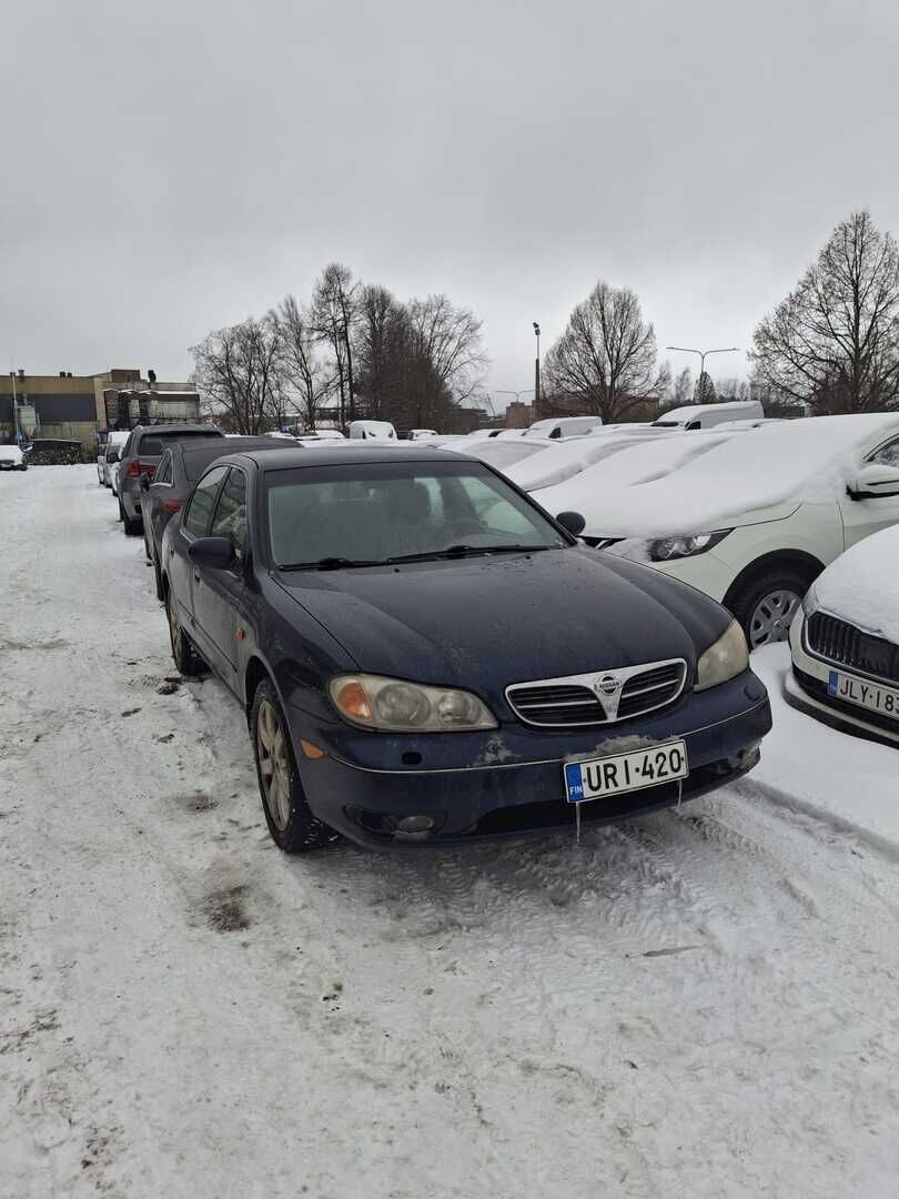 Nissan Maxima 2004 Sininen