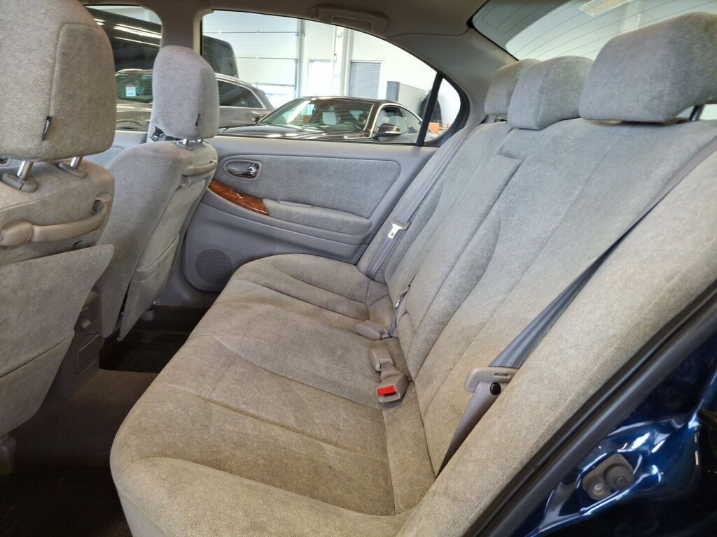 Nissan Maxima 2004 Sininen