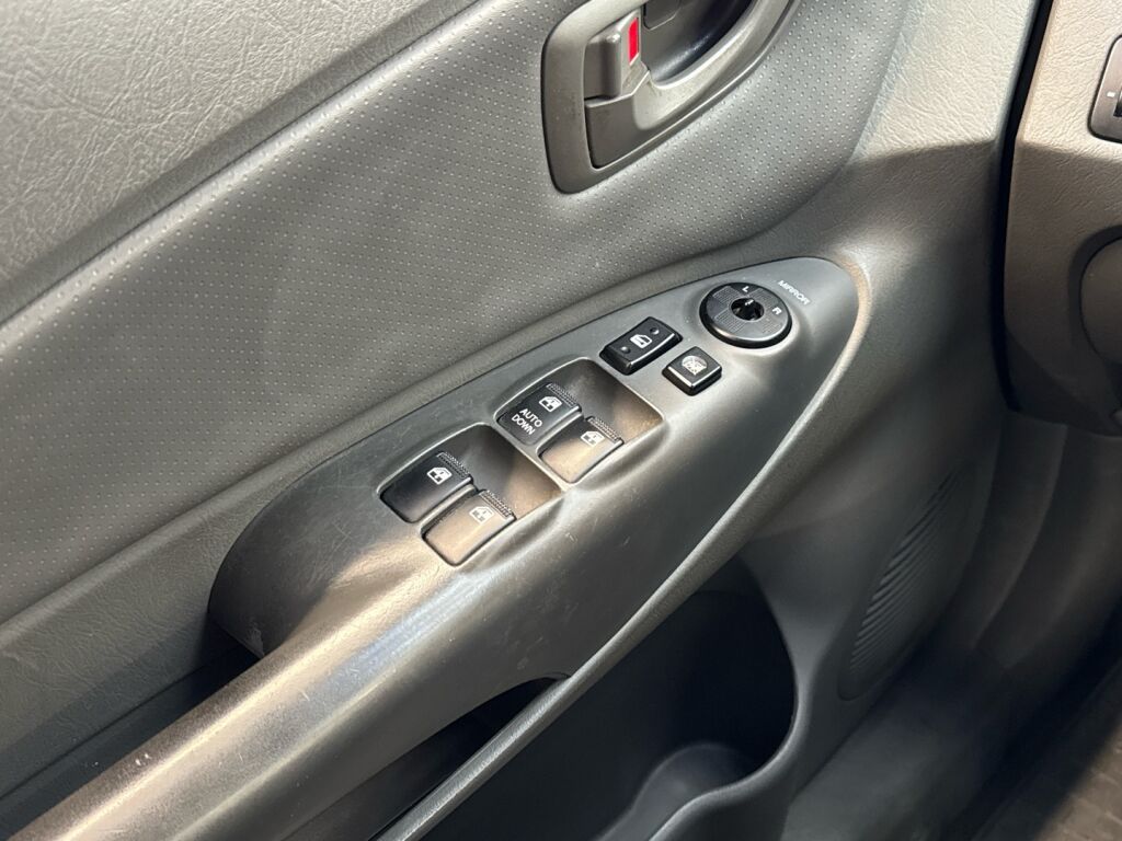 Hyundai Tucson 2006 Musta