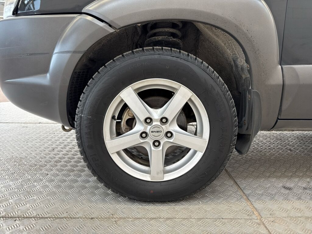 Hyundai Tucson 2006 Musta