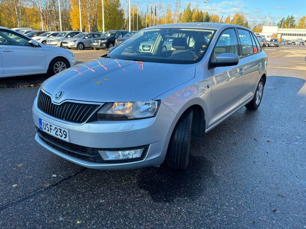 Skoda Rapid 2015 Hopea