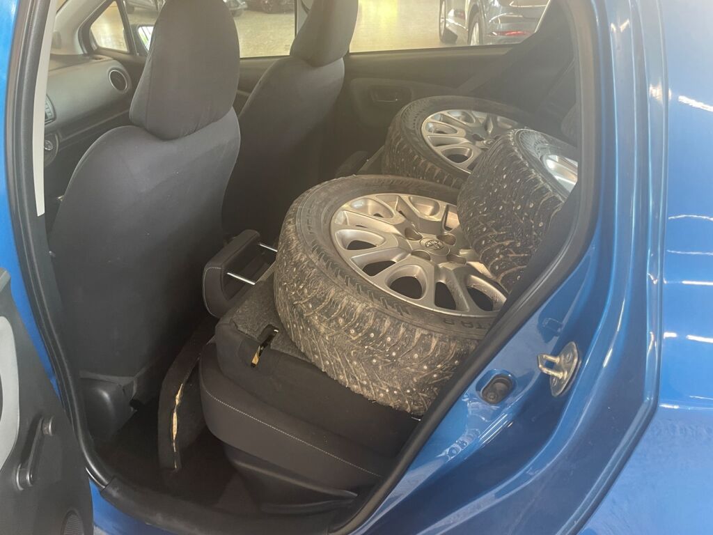 Toyota Yaris 2014 Sininen