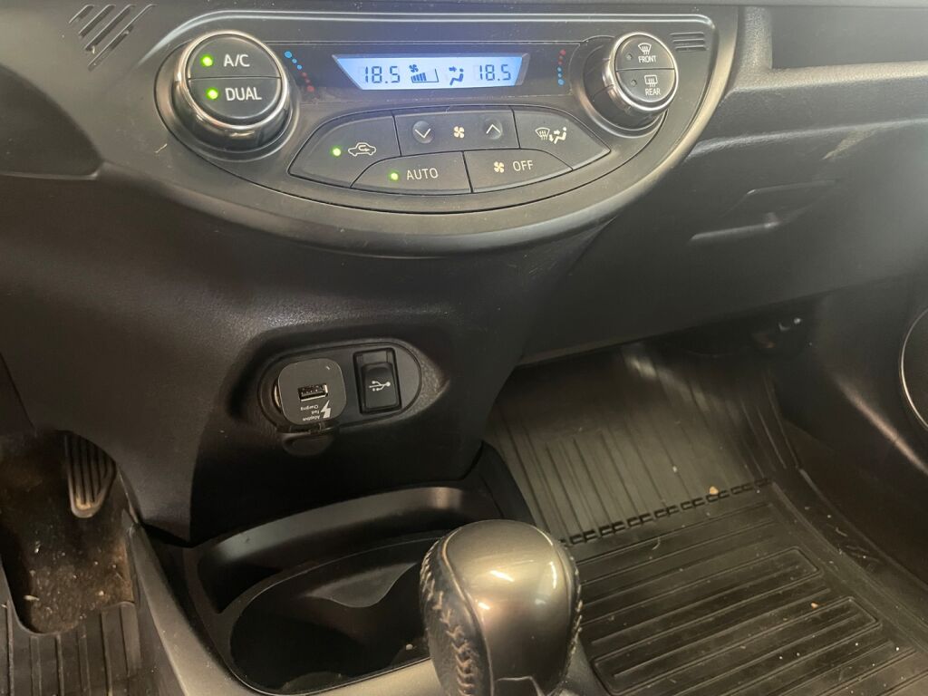 Toyota Yaris 2014 Sininen