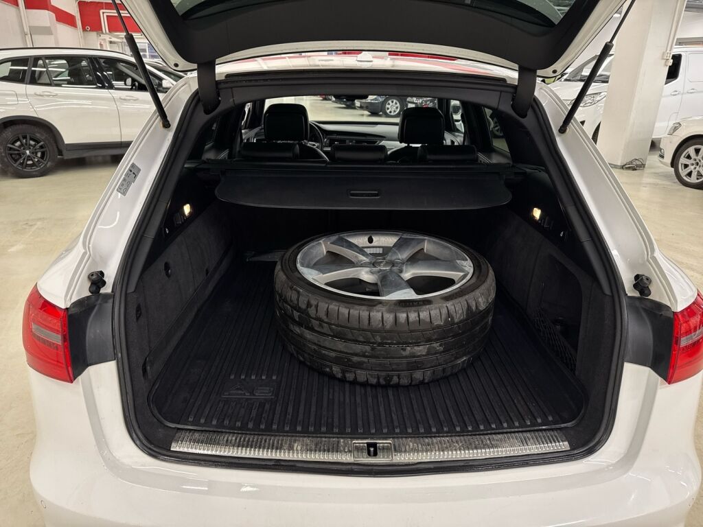 Audi A6 2012 Valkoinen
