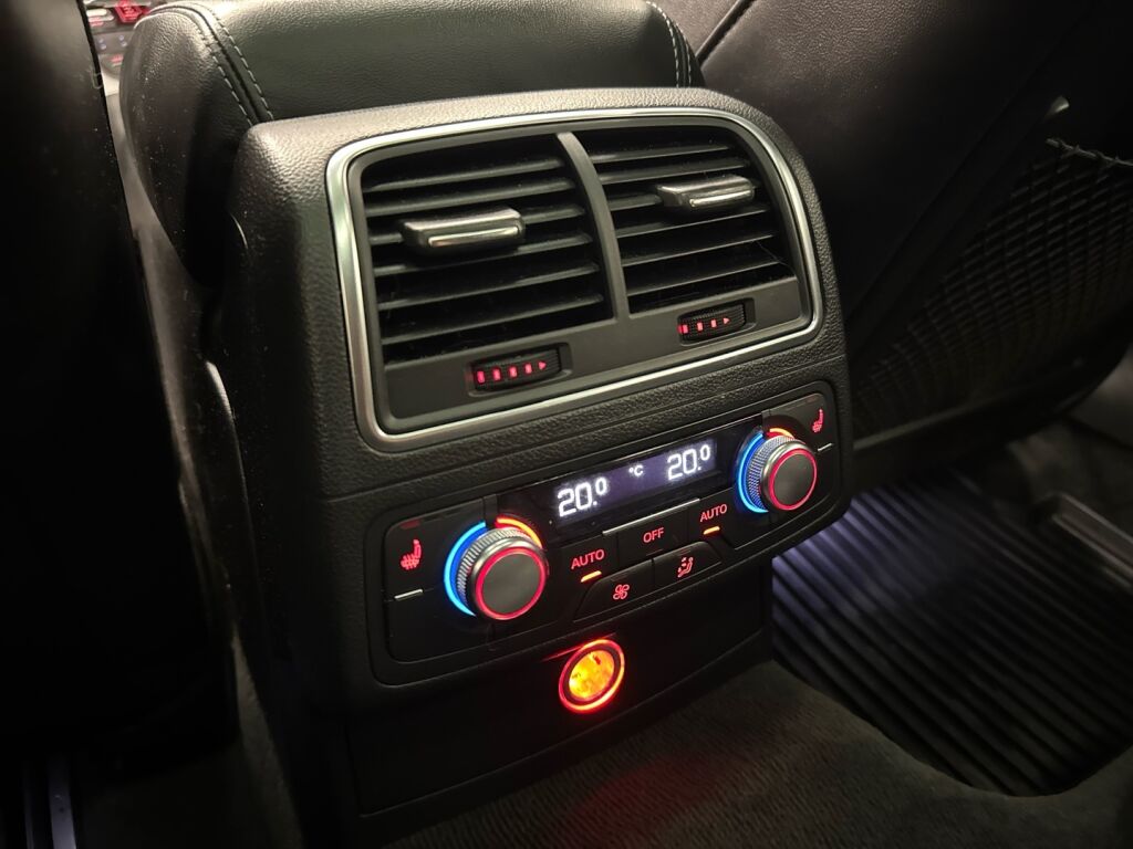 Audi A6 2012 Valkoinen