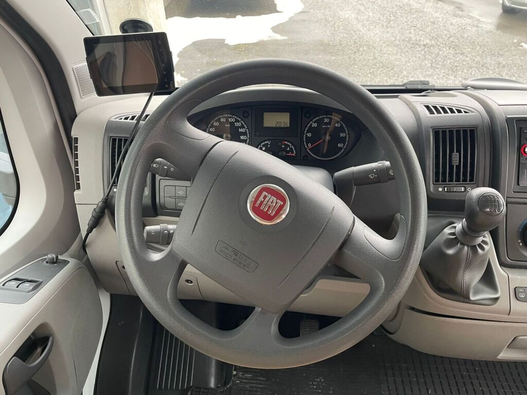 Carado A 464 2012 Valkoinen