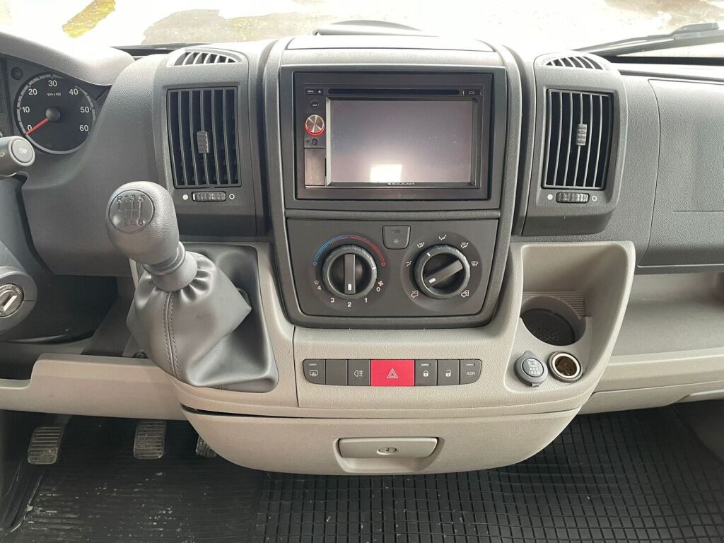 Carado A 464 2012 Valkoinen