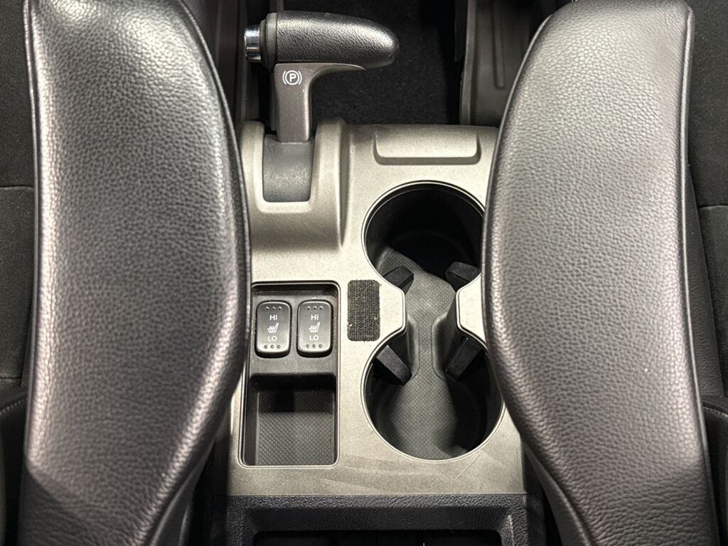 Honda CR-V 2012 Ruskea (beige)