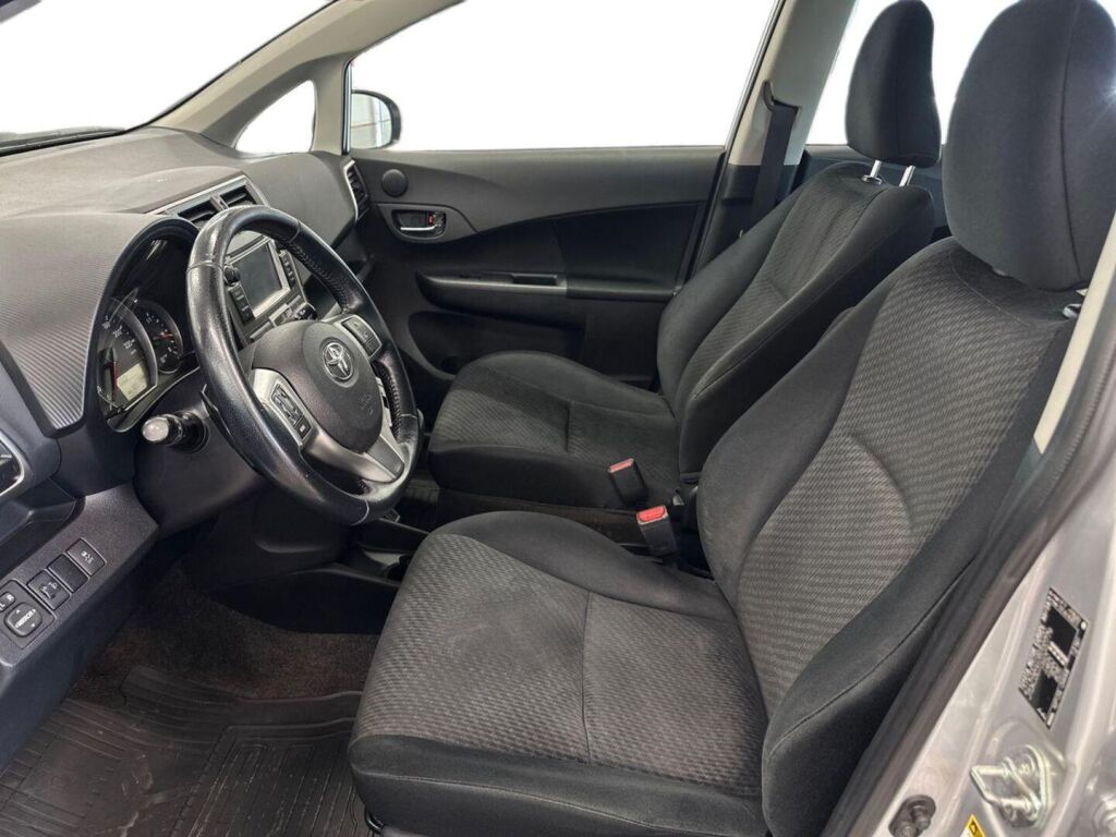 Toyota Verso-S 2012 Hopea