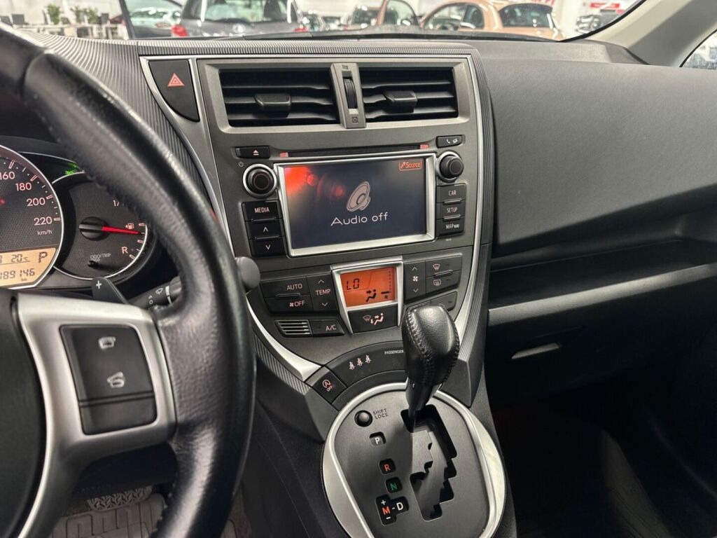Toyota Verso-S 2012 Hopea