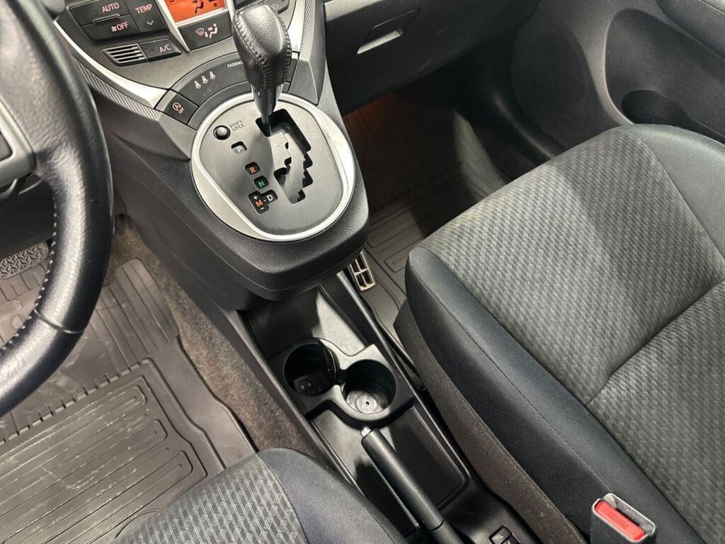 Toyota Verso-S 2012 Hopea