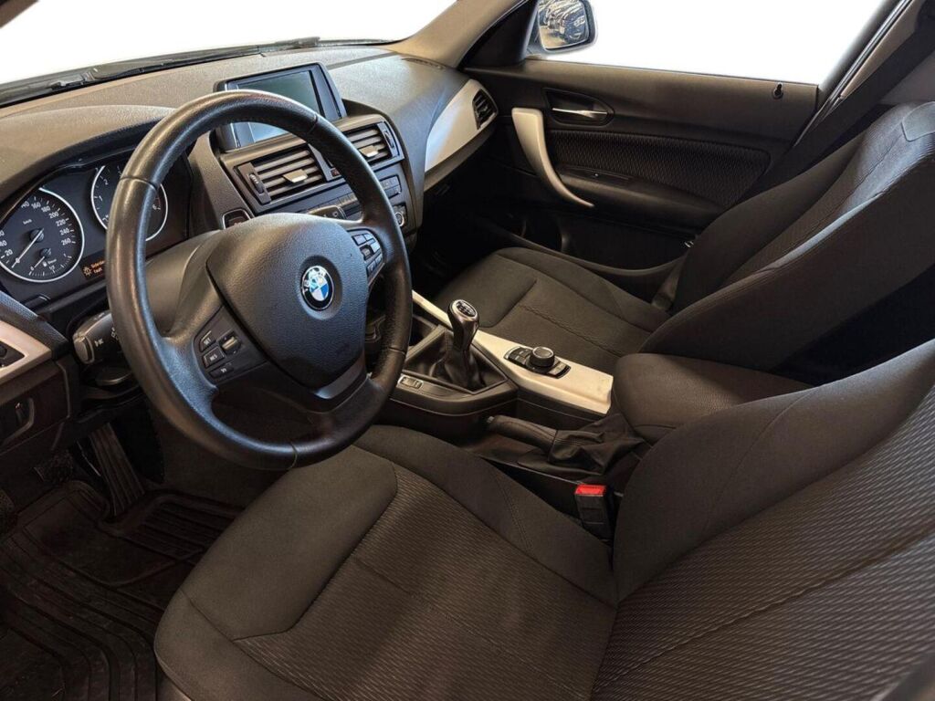 BMW 118 2012 Valkoinen