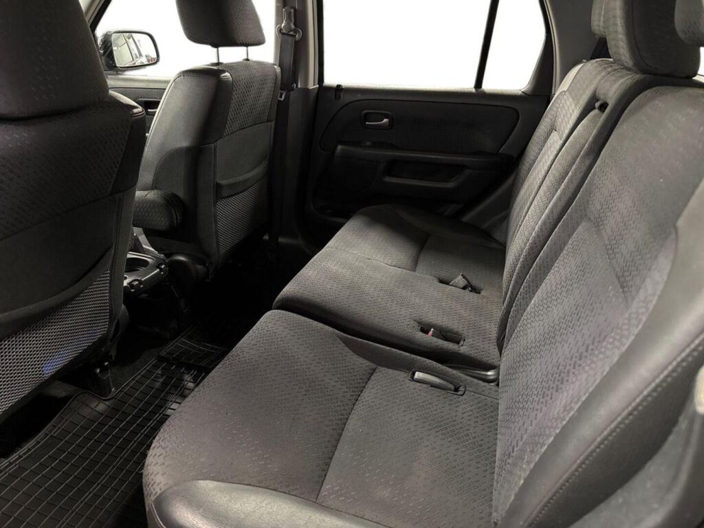 Honda CR-V 2004 Musta