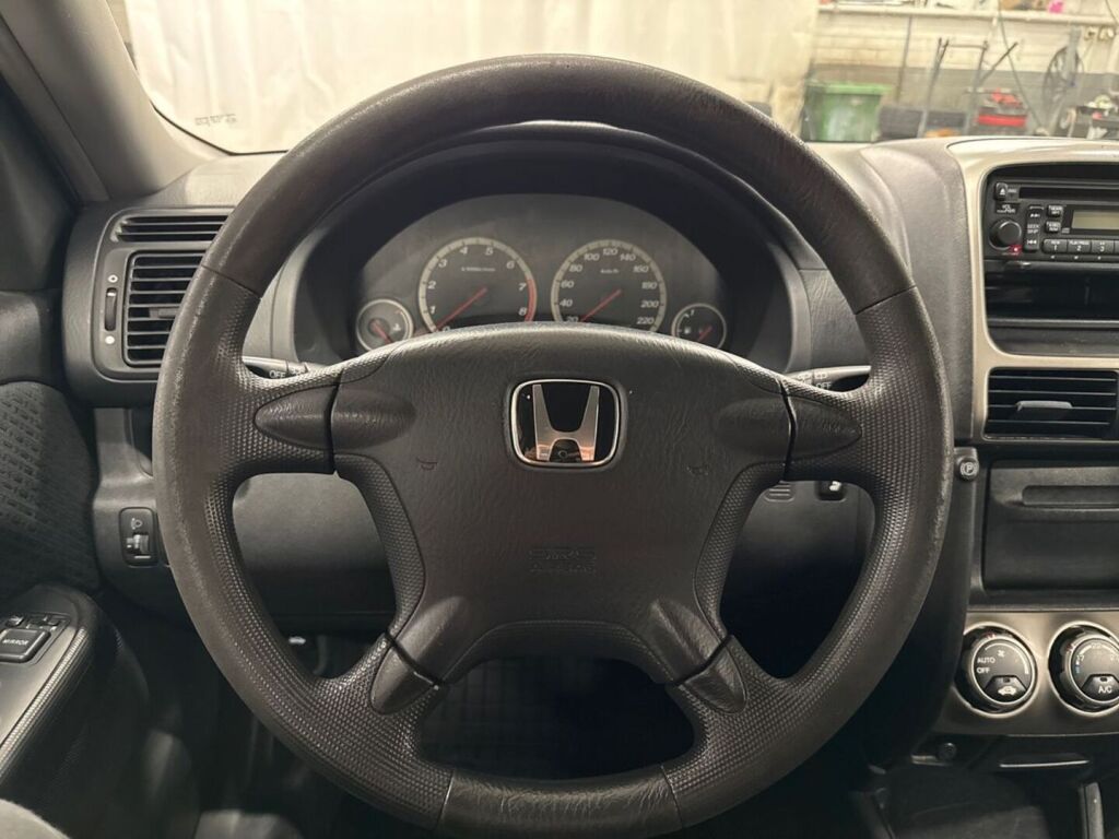 Honda CR-V 2004 Musta