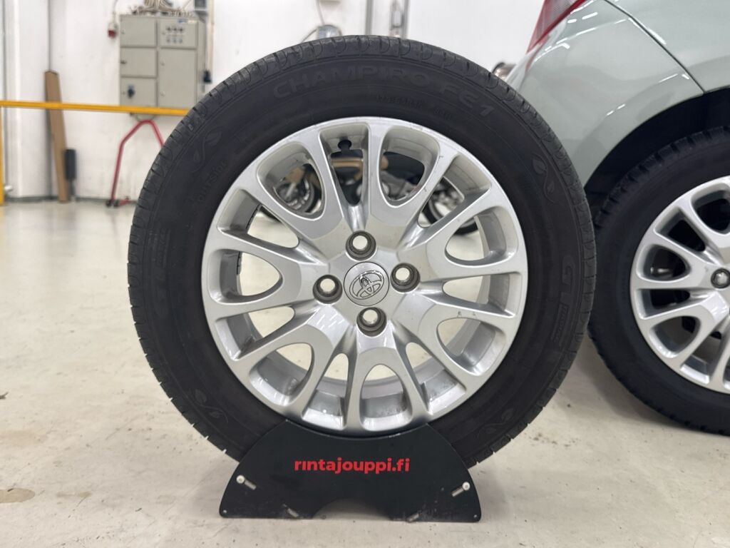 Toyota Yaris 2012 Harmaa