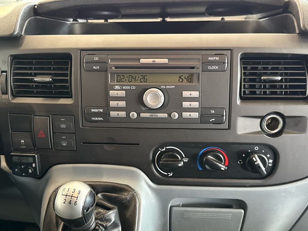 Ford Transit 2012 Punainen