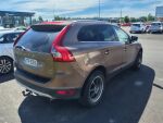 Volvo XC60 2011 Ruskea (beige)