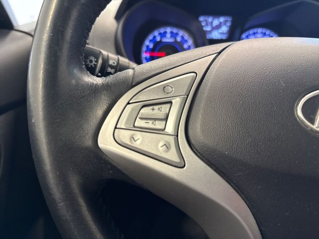 Hyundai ix20 2011 Punainen