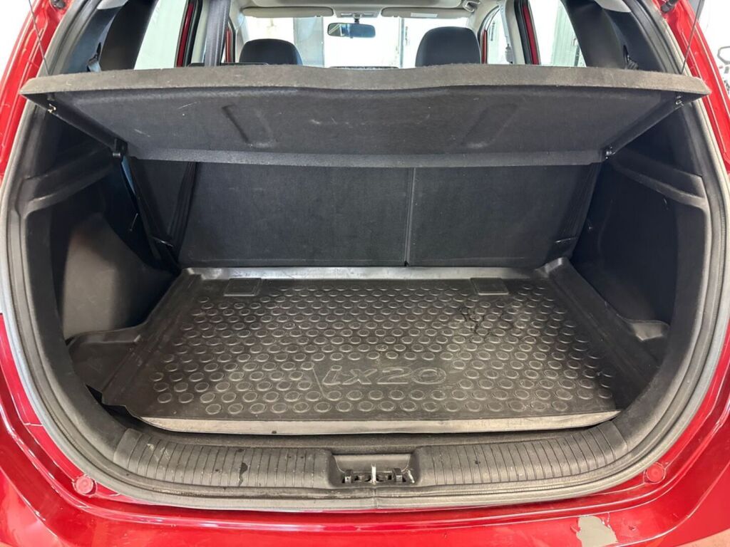 Hyundai ix20 2011 Punainen