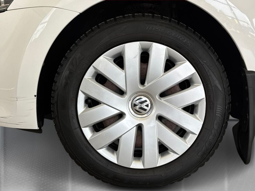 Volkswagen Polo 2011 Valkoinen