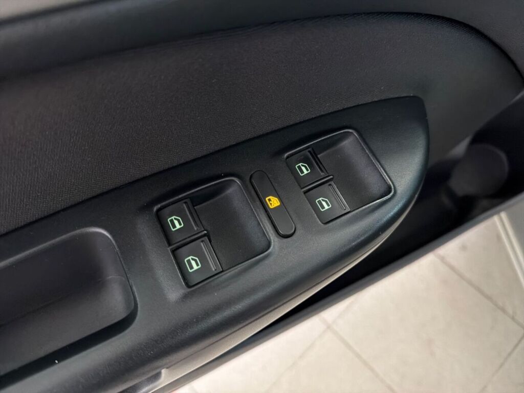 Skoda Octavia 2013 Ruskea (beige)