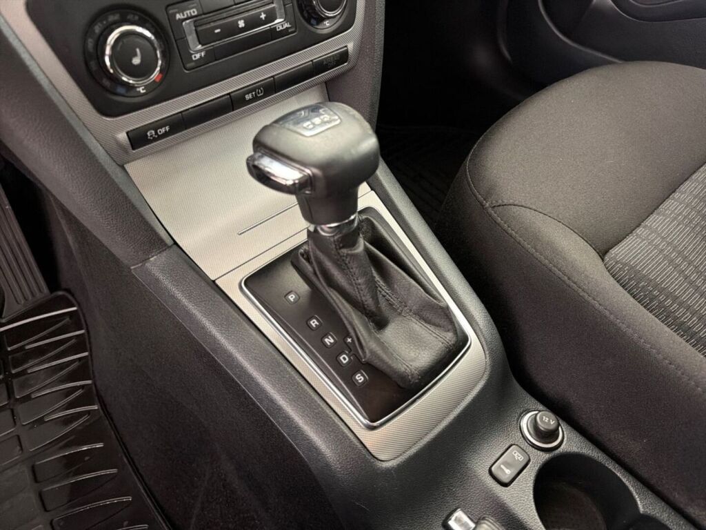 Skoda Octavia 2013 Ruskea (beige)