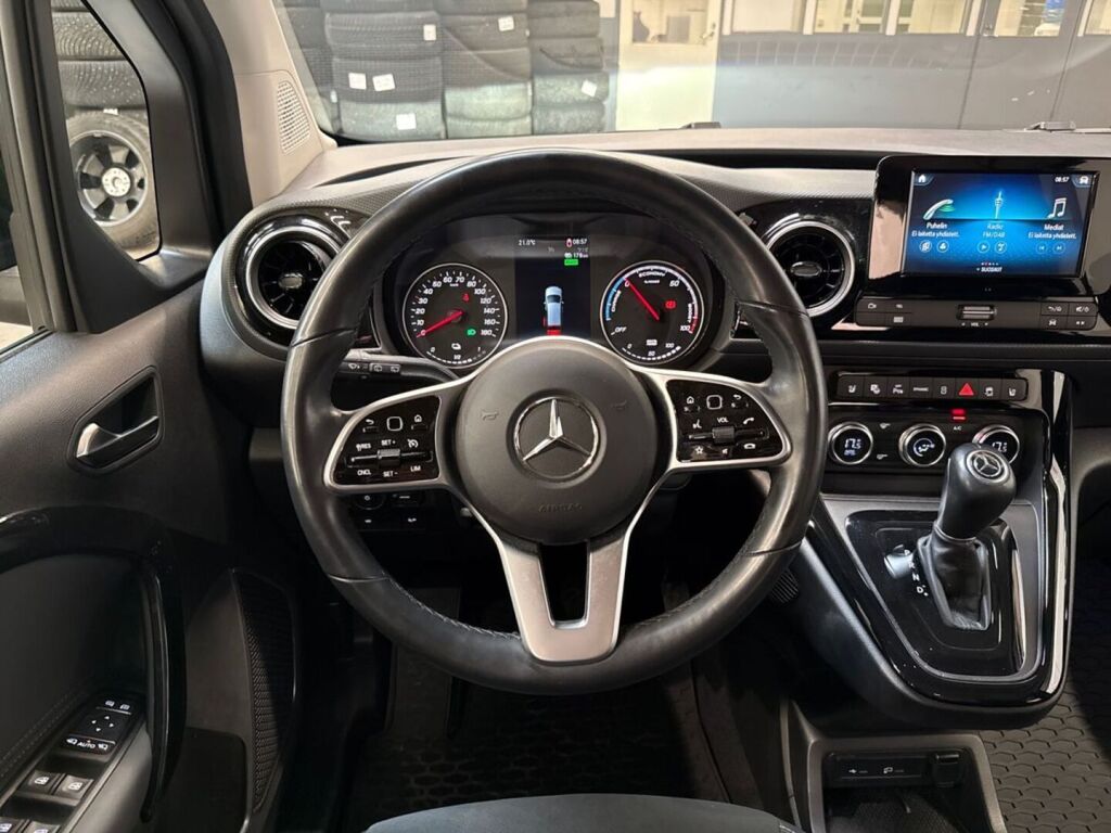 Mercedes-Benz EQT 2024 Musta
