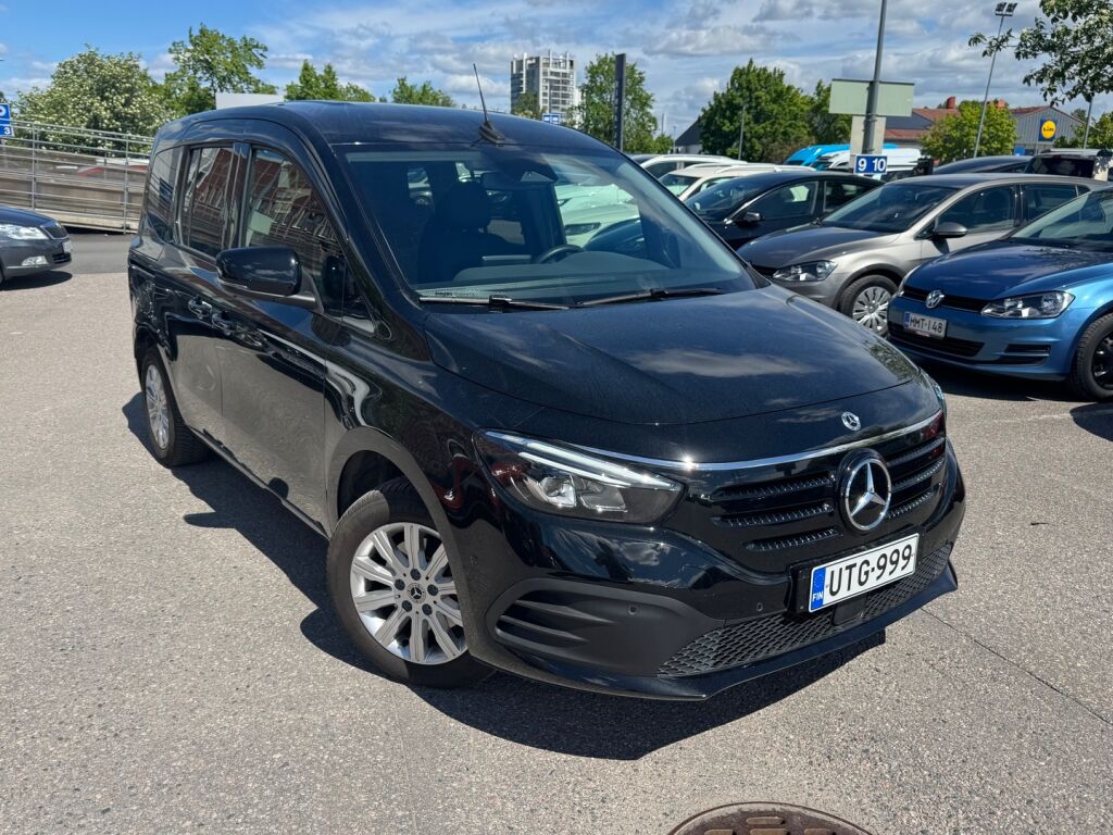 Mercedes-Benz EQT 2024 Musta