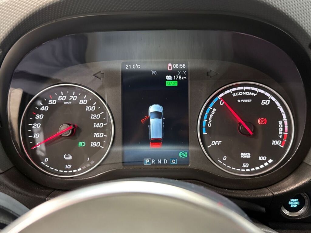 Mercedes-Benz EQT 2024 Musta