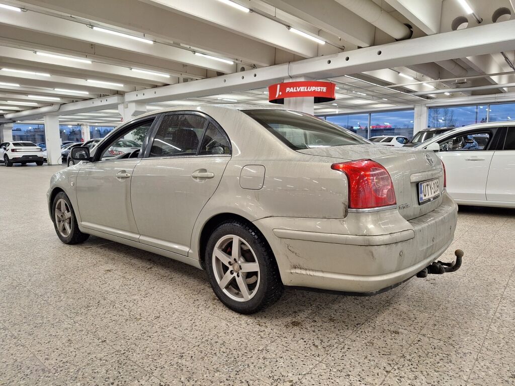 Toyota Avensis 2006 Vihreä