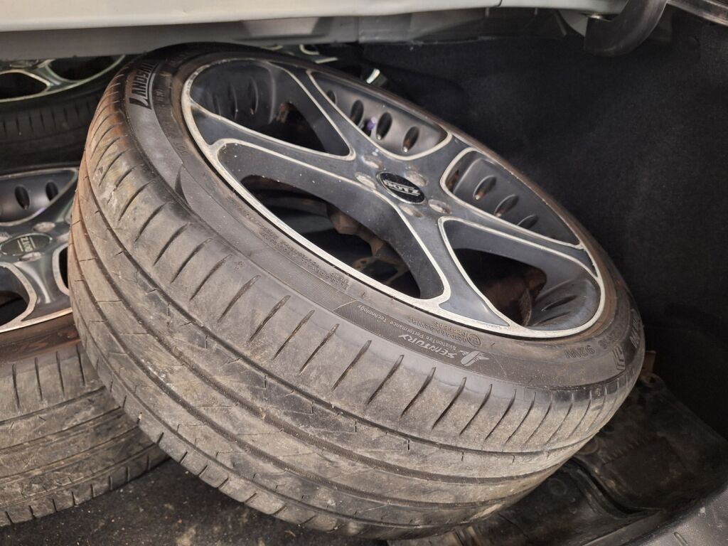 Toyota Avensis 2006 Vihreä