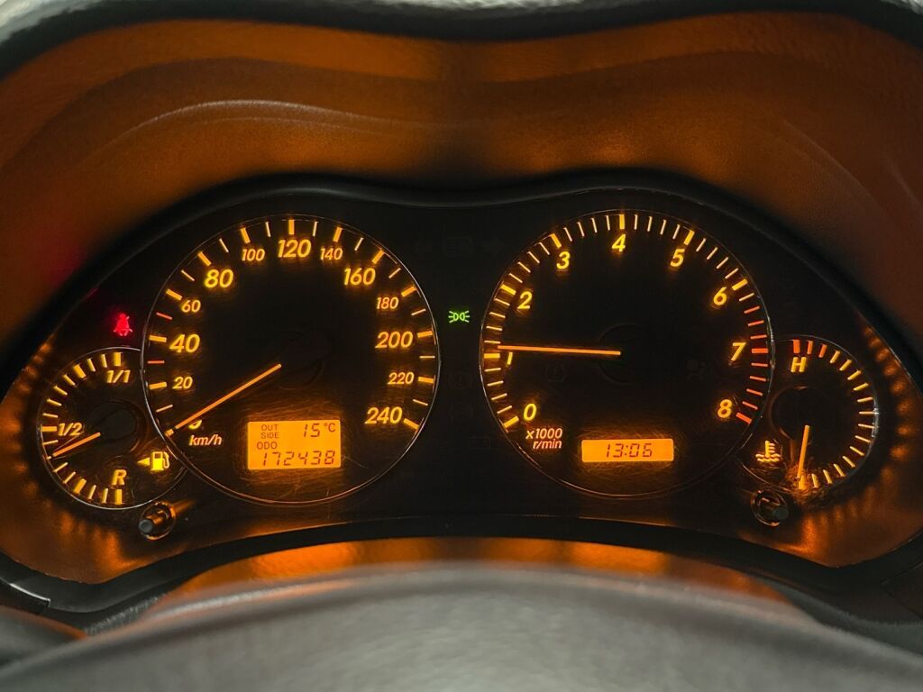 Toyota Avensis 2006 Vihreä