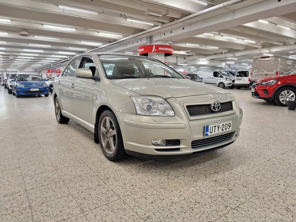 Toyota Avensis 2006 Vihreä