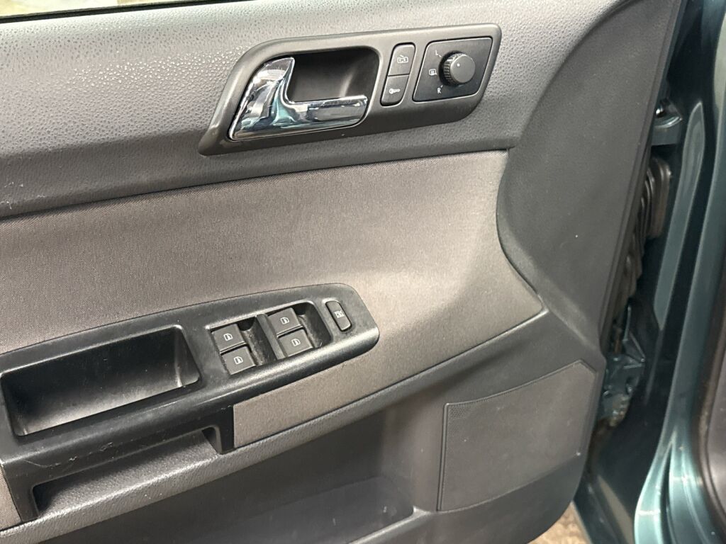 Volkswagen Polo 2006 Vihreä