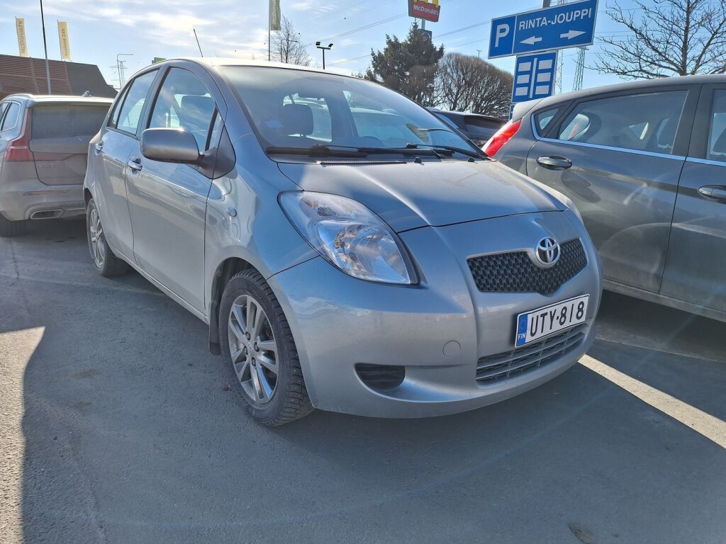 Toyota Yaris 2006 Hopea