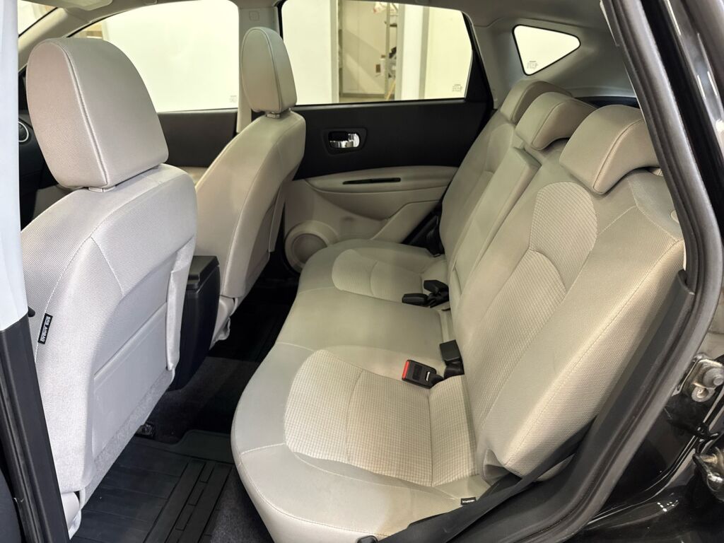 Nissan Qashqai 2012 Musta