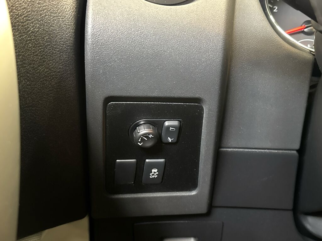 Nissan Qashqai 2012 Musta