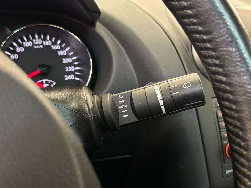 Nissan Qashqai 2012 Musta