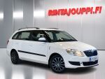 Skoda Fabia 2012 Valkoinen