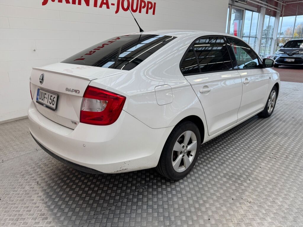 Skoda Rapid 2013 Valkoinen