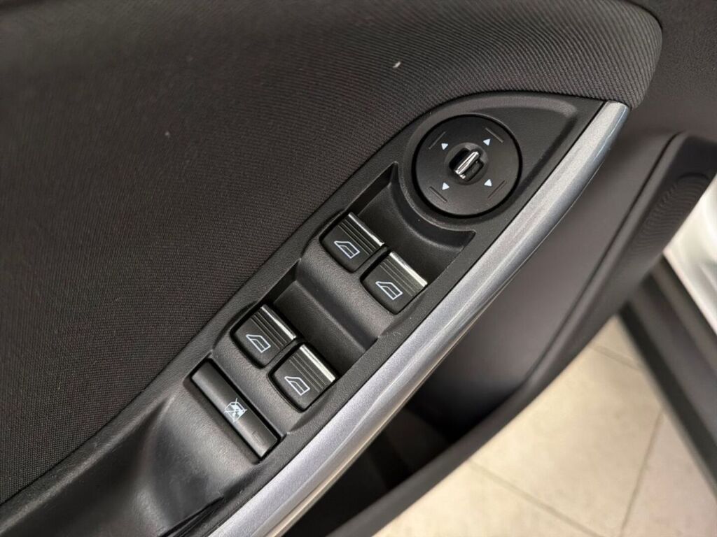 Ford Focus 2013 Harmaa