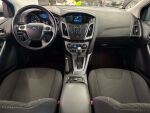 Ford Focus 2013 Harmaa