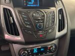 Ford Focus 2013 Harmaa