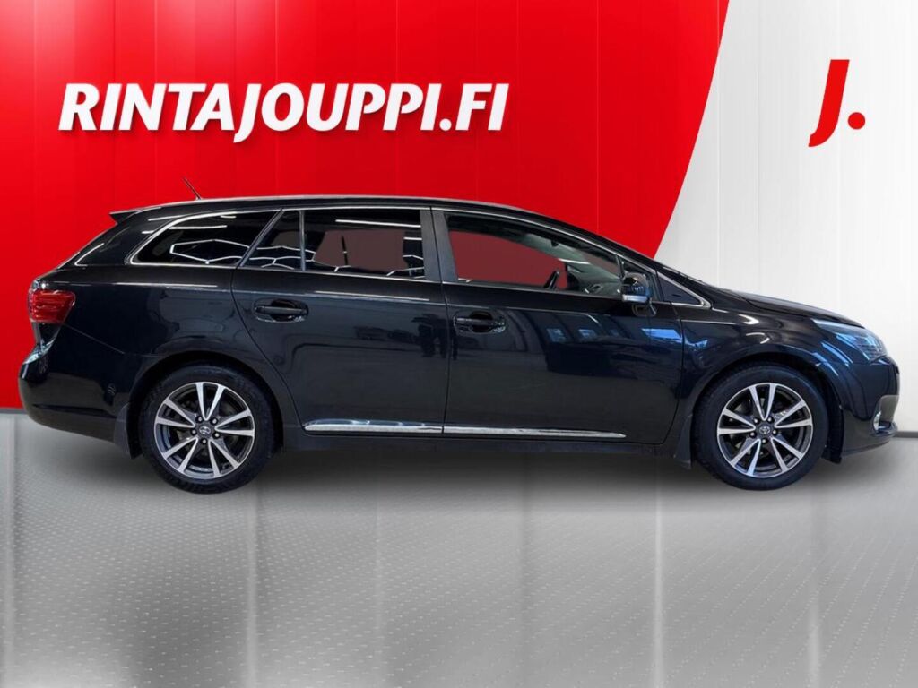 Toyota Avensis 2013 Musta